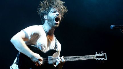 &nbsp; (Yannis Philippakis, le chanteur de Foals, lors du concert à la Route du Rock à Saint-Malo il y a deux semaines © MAXPPP)