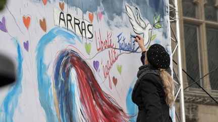 "Un an plus tard, nous sommes ensemble" : le maire d'Arras (Pas-de-Calais) rend hommage à Dominique Bernard, le 13 octobre 2024.