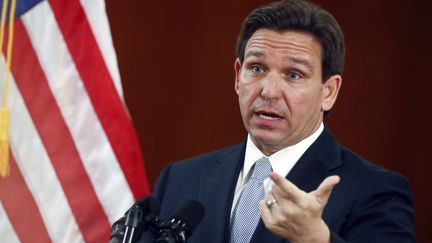 Le gouverneur républicain de Floride, Ron DeSantis, le 7 mars 2023. (PHIL SEARS / AP)