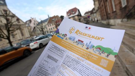 Une fiche de recensement à Montbéliard (Doubs). (MAXPPP)