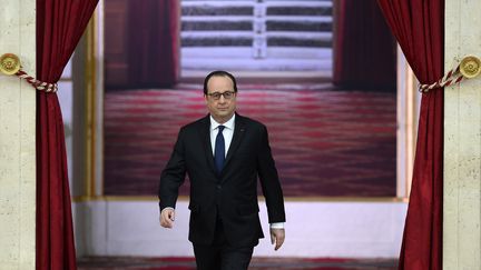 &nbsp;Le Pr&eacute;sident Fran&ccedil;ois Hollande arrive en conf&eacute;rence de presse le 5 f&eacute;vrier 2015 &agrave; Paris. (ALAIN JOCARD / AFP)