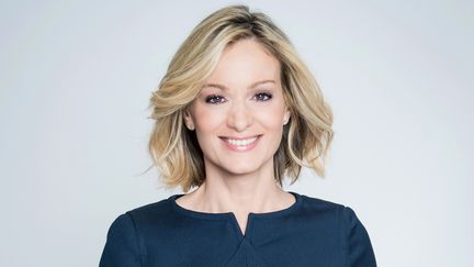 La journaliste Audrey Crespo-Mara. (CHRISTOPHE CHEVALIN / TF1)