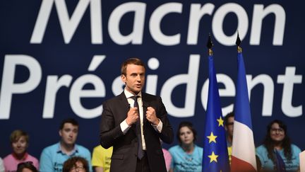 Emmanuel Macron, le 19 avril 2017, pendant la campagne présidentielle, à Nantes (Loire-Atlantique). (JEAN-SEBASTIEN EVRARD / AFP)