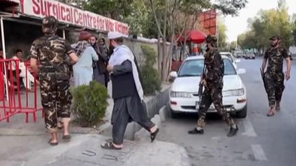 Afghanistan : deux morts dans un attentat devant une mosquée à Kaboul