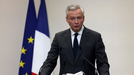 Le ministre de l'Economie et des Finances Bruno Le Maire annonce les nouvelles mesures liées au Covid-19 lors d'une conférence de presse le 14 janvier 2021. (AFP)