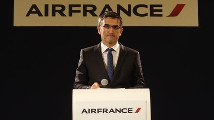 &nbsp; (Xavier Broseta, DRH d'Air France, propose aux pilotes des contrats différenciés © MaxPPP)