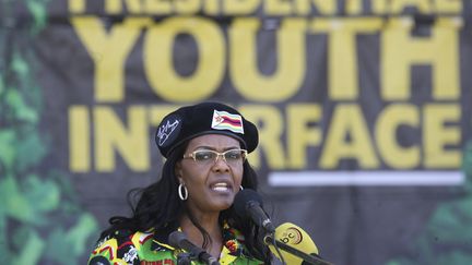 Grace Mugabe, épouse de l'ex-président du Zimbabwe Robert Mugabe, lors d'un rassemblement à Bulawayo, le 4 novembre 2017. (ZINYANGE AUNTONY / AFP)