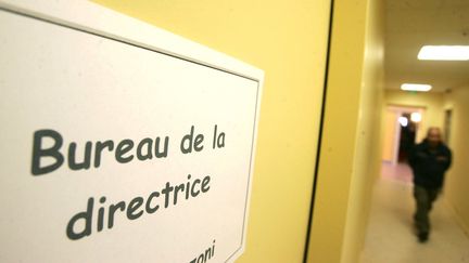 Bureau d'une directrice d'école (illustration). (LIONEL VADAM / MAXPPP)