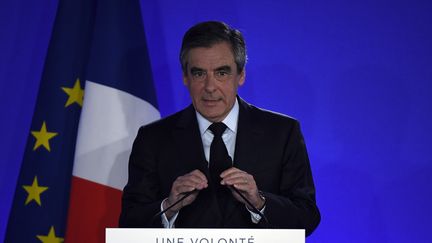 François Fillon, le 23 avril 2017.&nbsp; (LIONEL BONAVENTURE / AFP)