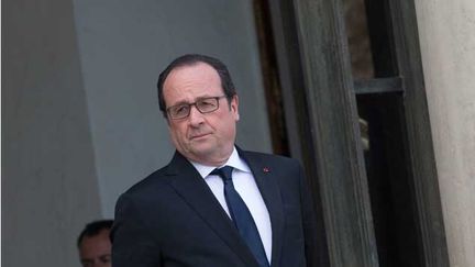 &nbsp; (François Hollande sur le perron de l'Elysée le 17 avril 2015  © Maxppp)