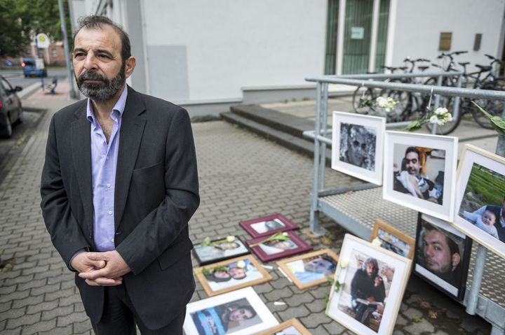 L'avocat syrien Anwar Al-Bunni lors du procès de Coblence&nbsp;(Allemagne), le&nbsp;4 juin 2020. (THOMAS LOHNES / AFP)