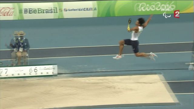 Arnaud Assoumani décroche le bronze au saut en longueur