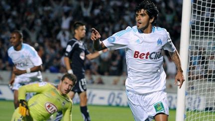 Lucho Gonzalez (Marseille) se prend la tête à deux mains (NICOLAS TUCAT / AFP)