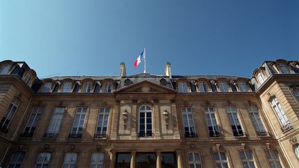 Étonnement à l'Élysée après l'annonce de François Hollande