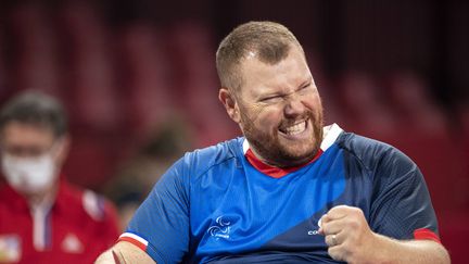 Fabien Lamirault est champion olympique par équipe pour la deuxième fois consécutive.&nbsp; (CHARLY TRIBALLEAU / AFP)