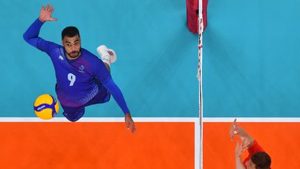 Earvin Ngapeth lors du match opposant la France à la Russie aux JO de Tokyo en 2020. (ANTONIN THUILLIER / AFP)