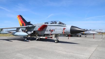 Un avion de combat Tornado, qui participe à l'opération "Air Defender 23", à Berlin (Allemagne), le 9 juin 2023. (CUNEYT KARADAG / ANADOLU AGENCY / AFP)