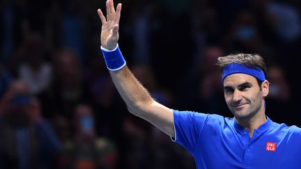 La joie de Roger Federer qui disputera sa 15e demi-finale en Masters. (GLYN KIRK / AFP)