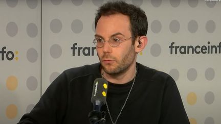 Clément Viktorovitch dans Entre les lignes, sur franceinfo, le 28 avril 2022 (FRANCE INFO / RADIO FRANCE)