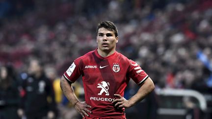 Le demi-de-mêlée du Stade Toulousain, Antoine Dupont, le 10 décembre 2021. (XAVIER DE FENOYL / MAXPPP)