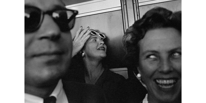 Garry Winogrand, Democratic Convention, Los Angeles, 1960, épreuve posthume d'après négatif original, à l'occasion de la rétrospective, courtesy Center for Creative Photography, The University of Arizona
 (The Estate of Garry Winogrand, courtesy Fraenkel Gallery, San Francisco)