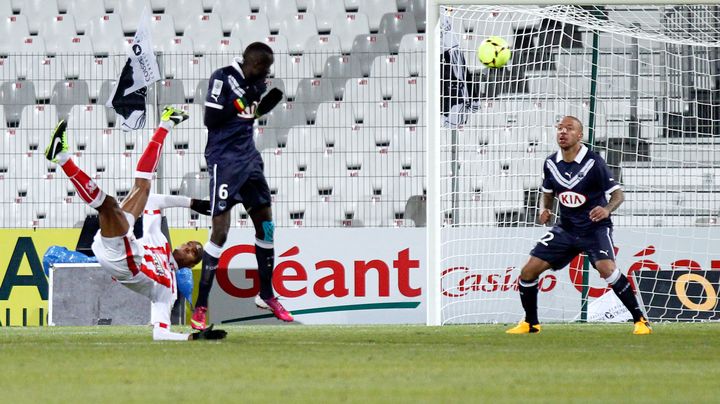 L'Ajaccien Ricardo Faty a inscrit le but de la soir&eacute;e sur un magnifique retourn&eacute;. (PASCAL POCHARD-CASABIANCA / AFP)