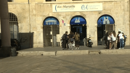 Marseille : face au trafic de drogue, le campus d’une université contraint de fermer (franceinfo)