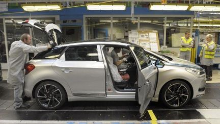 La DS5 à l'usine PSA de Sochaux (SEBASTIEN BOZON / AFP)