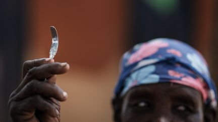 Les mutilations génitales féminines sont en hausse à cause de la pandémie mondiale de Covid-19. (YASUYOSHI CHIBA / AFP)