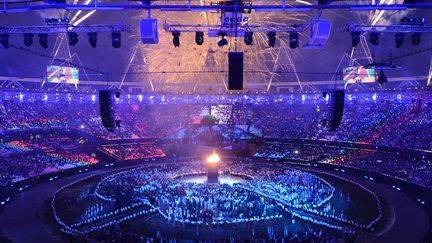 Et voil&agrave; le travail ! C'est parti pour deux semaines olympiques, &agrave; suivre sur FTVi et Francetv Sport, &eacute;videmment. (FRANCK FIFE / AFP)