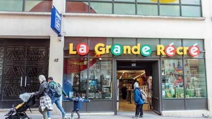 Un magasin de l'enseigne La Grande Récré à Paris. (BRUNO LEVESQUE / MAXPPP)