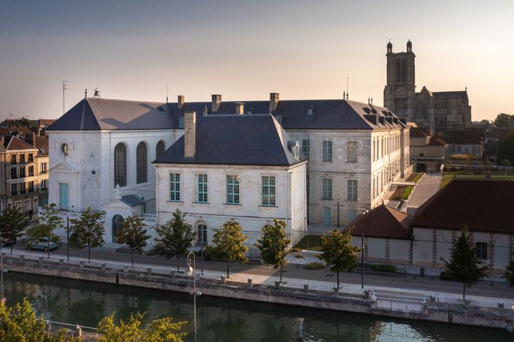 Aile ouest de l'Hôtel-Dieu-le-Comte, futur écrin de la Cité du Vitrail de Troyes&nbsp; (© Studio OG)