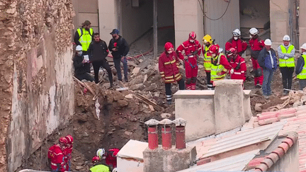 Immeubles effondrés à Marseille : une cinquième personne retrouvée sous les décombres (France 2)