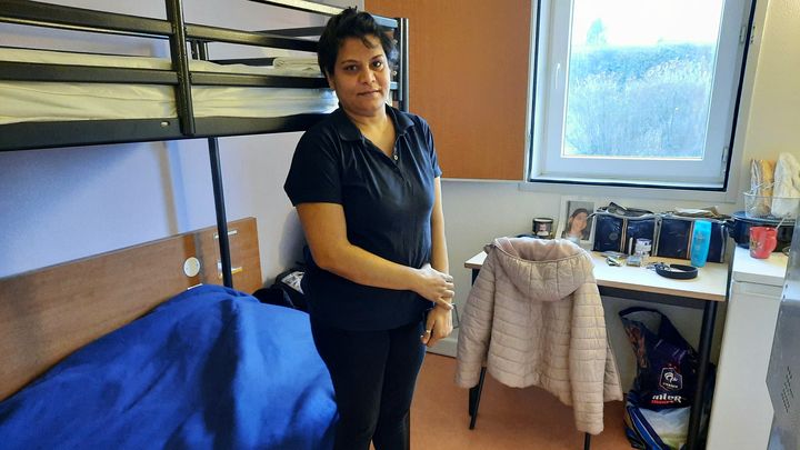 Marie dans sa chambre du CPAR d'Aulnoye-Aymeries (Nord), janvier 2023 (AGATHE MAHUET / FRANCEINFO / RADIO FRANCE)