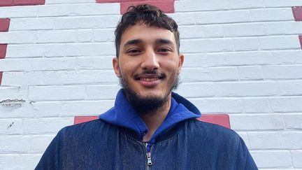 Imrane, 20 ans, étudiant en biologie, à Bondy (Seine-Saint-Denis) (MANON MELLA / FRANCEINFO)