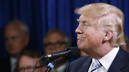 Le candidat &agrave; l'investiture r&eacute;publicaine, Donald Trump, prend la parole lors d'une conf&eacute;rence &agrave; Bismarck (Dakota du Nord, Etats-Unis), le 26 mai 2016. (JONATHAN ERNST / REUTERS)