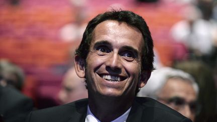 Le PDG de la Fnac, Alexandre Bompard, lors d'une assemblée générale d'Orange, le 1er juin 2017. (ERIC PIERMONT / AFP)