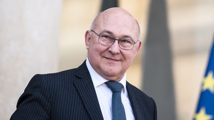 Michel Sapin, à la sortie de l'Elysée, à Paris, le 3 février 2016.&nbsp; (YANN KORBI / CITIZENSIDE.COM / AFP)