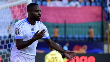 Cédric Bakambu, libre de tout contrat, a signé, jeudi 13 janvier 2022, un contrat de deux ans et demi avec l'OM. (JAVIER SORIANO / AFP)