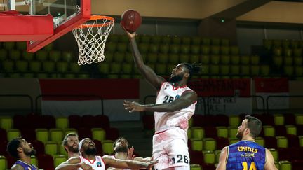 Mathias Lessort lors du match aller contre Gran Canaria, le 6 avril 2021. (JEAN FRAN?OIS OTTONELLO / MAXPPP)