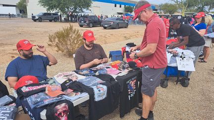 À Phoenix, Arizona, avant un meeting de soutien à Donald Trump. (GILLES GALLINARO / RADIO FRANCE)