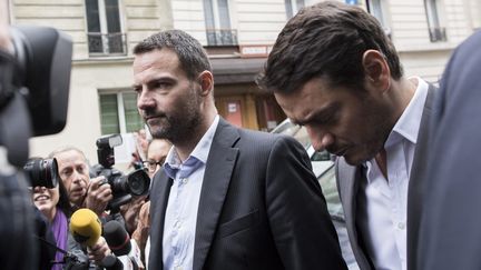 L'ancien trader de la Soci&eacute;t&eacute; g&eacute;n&eacute;rale J&eacute;r&ocirc;me Kerviel (G), et son avocat David Koubbi, le 4 juillet 2013, &agrave; Paris. (  MAXPPP)