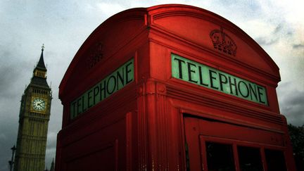 Une cabine sur la place du Parlement &agrave; Londres (Angleterre) (FERRAN PAREDES / REUTERS)