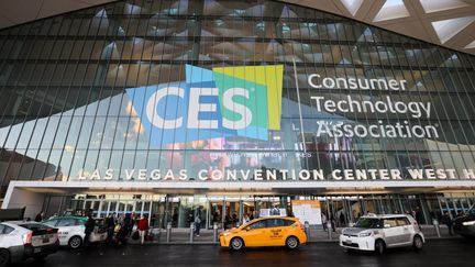 Le CES, le plus grand salon annuel des technologies grand public au monde, a ouvert ses portes le 5 janvier 2023 au Las Vegas Convention Center, à Las Vegas (États-Unis). (TAYFUN COSKUN / ANADOLU AGENCY / AFP)