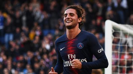 Adrien Rabiot, then a PSG midfielder, on October 20, 2018. (ANNE-CHRISTINE POUJOULAT / AFP)