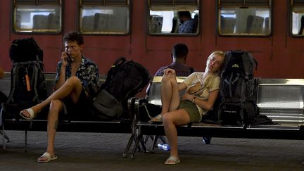 Selon le cabinet d'études Protourisme, les Français vont rester dans l'hexagone cet été. (ISHARA S. KODIKARA / AFP)