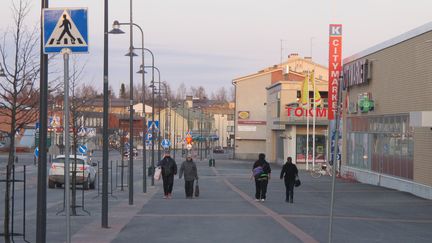 La rue principale de Lieksa, en Car&eacute;lie finlandaise, le 24 avril 2014.&nbsp; (SALOME LEGRAND / FRANCETV INFO )