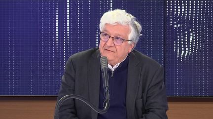 Elie Cohen, économiste au CNRS, sur franceinfo le 14 mars 2020. (FRANCEINFO / RADIO FRANCE)