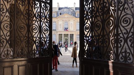 Le Palais de l'Élysée est ouvert au public à l'occasion des Journées du Patrimoine. (ARNAUD JOURNOIS / MAXPPP)