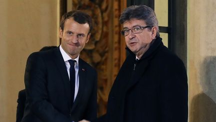 Dégâts du 1er-Mai : Emmanuel Macron vise Jean-Luc Mélenchon